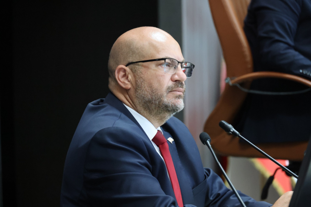 UBP Milletvekili Küçük’ten Özersay’a "sahte diploma" eleştirisi