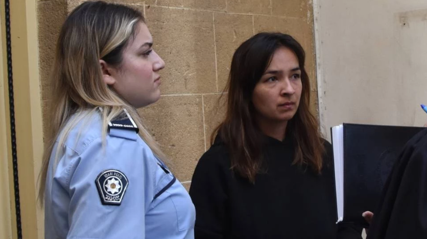 Çalıştığı evlerden para ziynet eşya çalmakla itham edilen zanlı cezaevine gönderildi