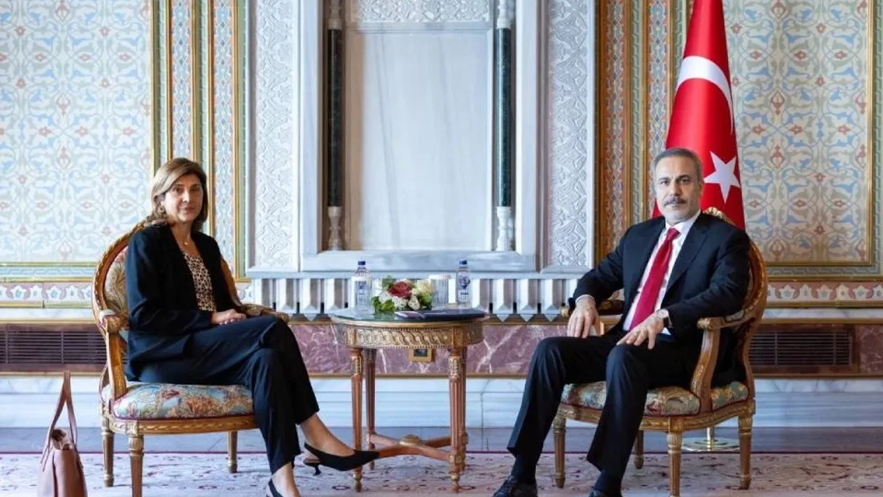 Hakan Fidan, Maria Angela Holguin'i kabul etti