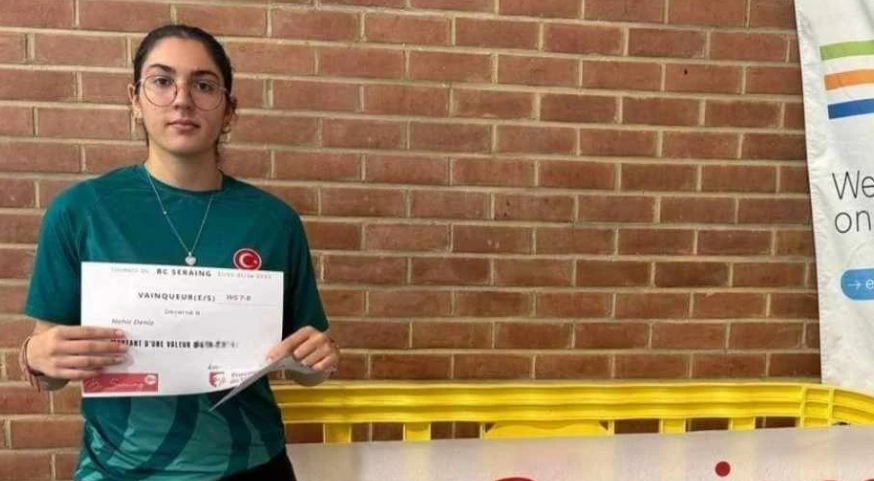 Milli badmintoncu Nehir Deniz’den Belçika’da çifte zafer