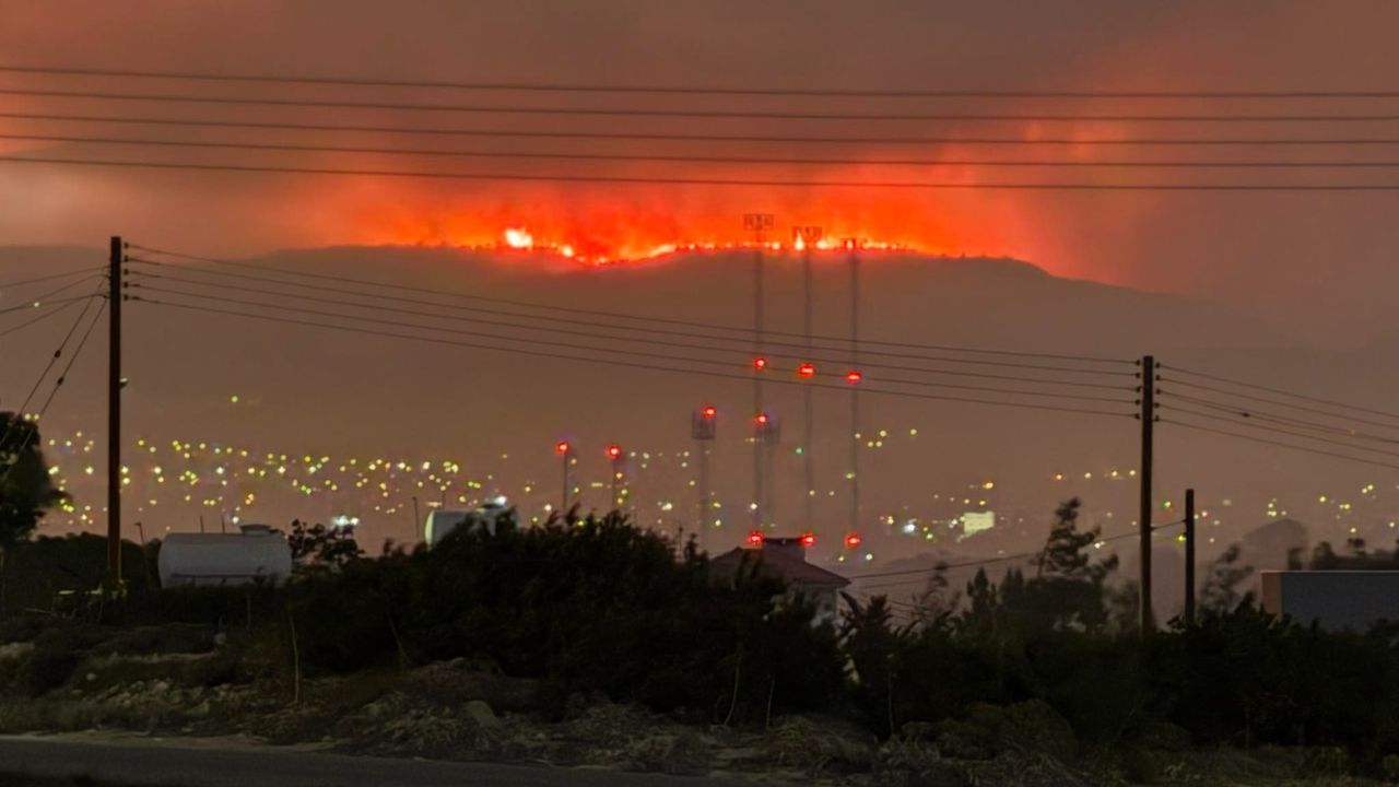 Limasol bölgesinde 11 köy boşaltıldı: 1 kişi yaralandı!