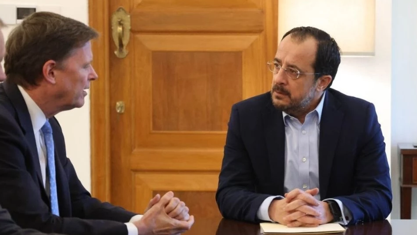 Hristodulidis ile Stewart görüştü: Kıbrıs Rum liderliğine göre "çözümün anahtarı Ankara'da"
