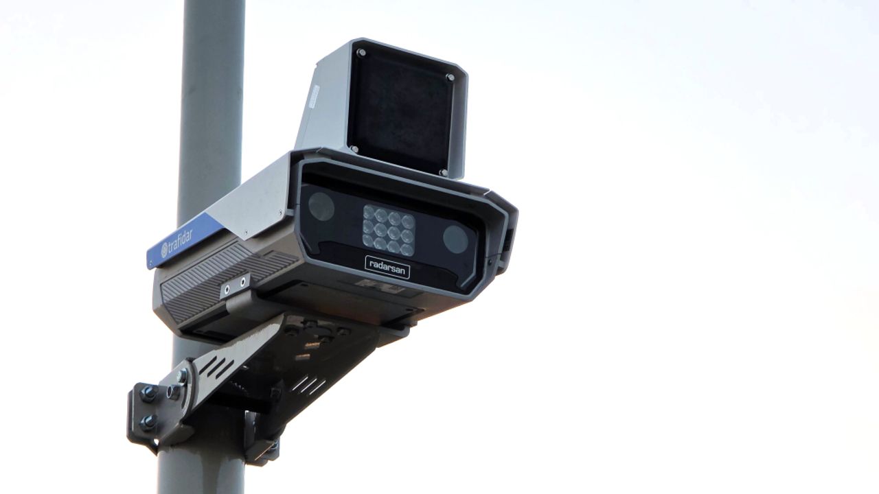 Yapay zeka trafik kameralarına "iznimiz yok"