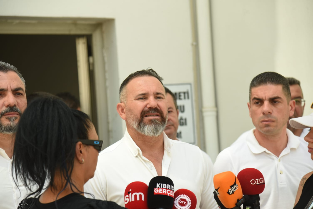 Resmi Kabz Memurluğu ve Mukayyitlik Dairesi’ndeki grev 5. gününde sürüyor