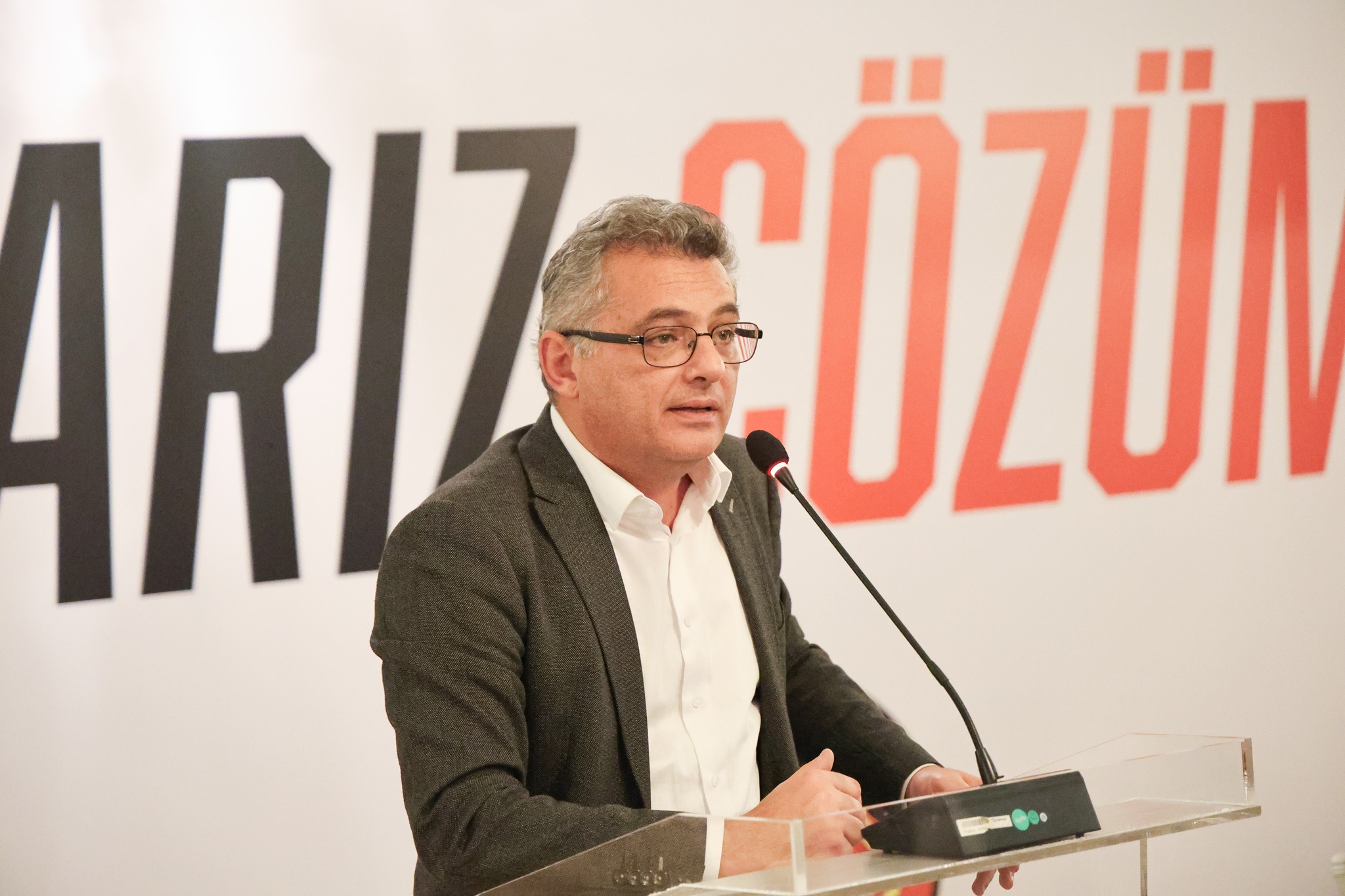 Erhürman: Çocuklarımıza duyduğumuz sevgi, onların geleceğine dair umudumuz, korkuyu yenecek