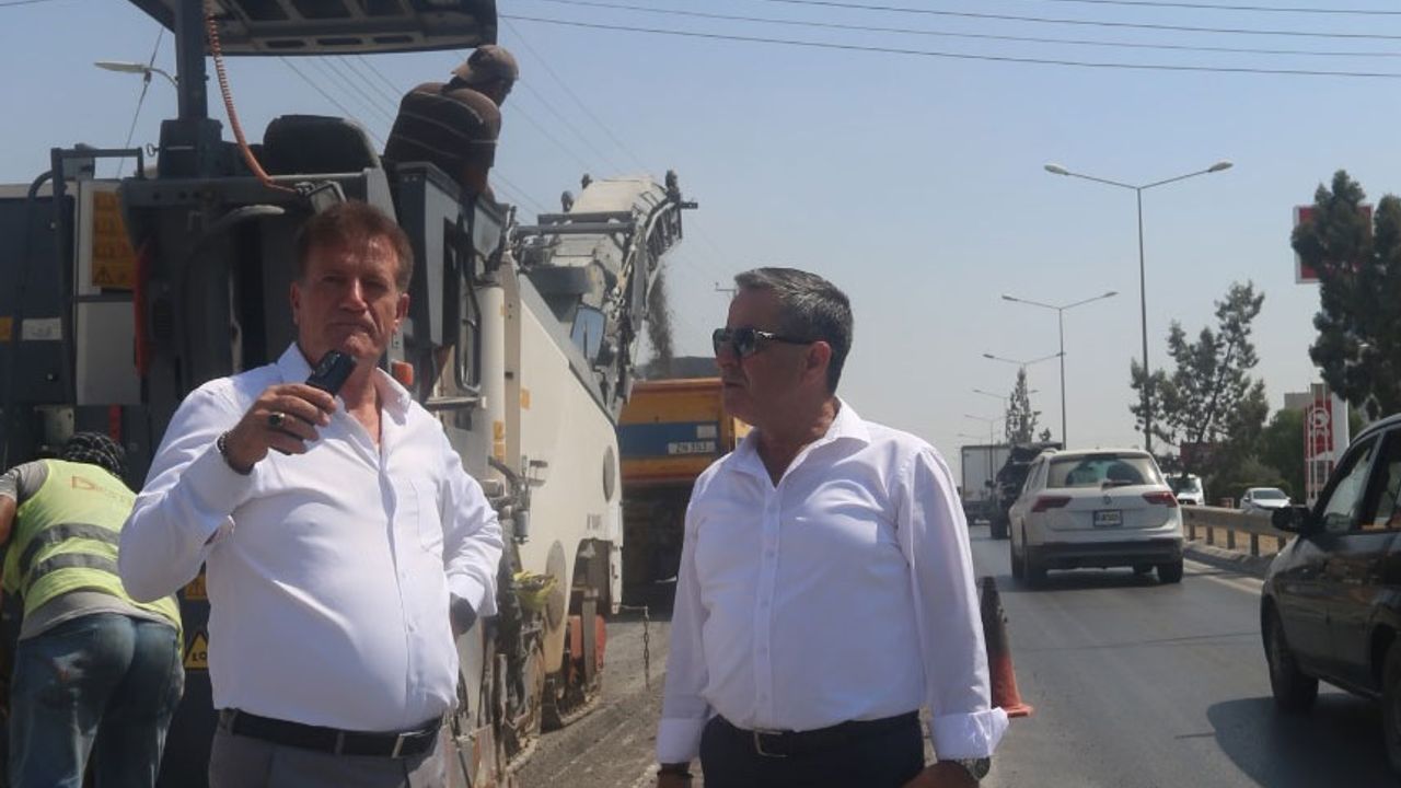 Arıklı, Hamitköy'den İskele'ye uzanan yol çalışmalarını inceledi: Yolların her noktasını iyileştireceğiz