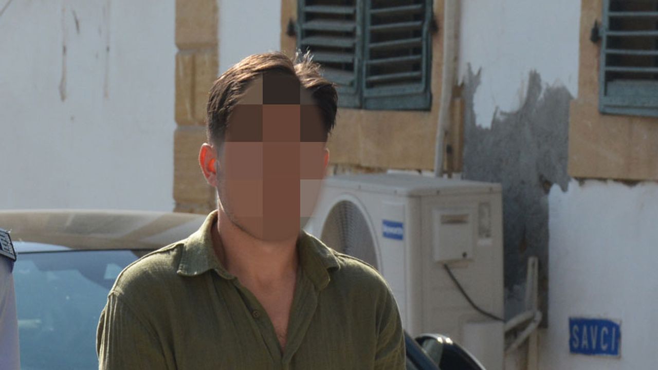 Ercan'da yakayı ele verdi!