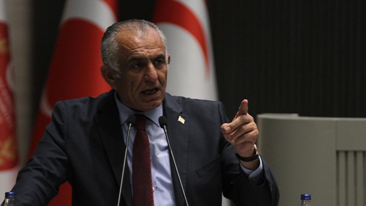 Çavuşoğlu: AÖA'daki skandal doğru olsaydı şu anda o öğretmen okulda olmazdı