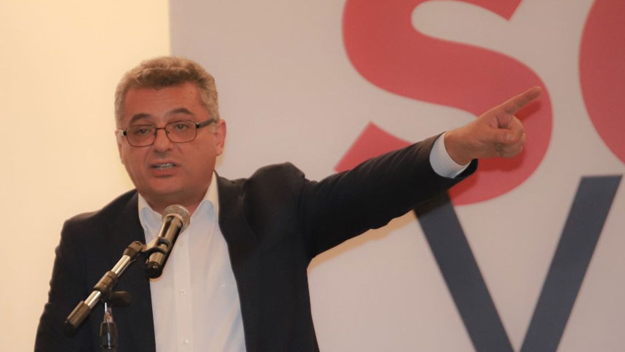 Erhürman’ın AP kayıplar anıtı kararına tepkisi Rum basınında