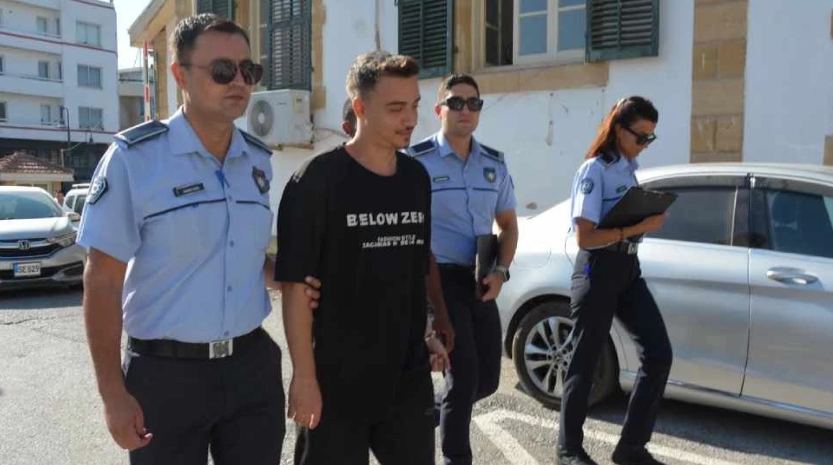 Arkadaşını soydu... 2 kez aynı suçtan mahkemede