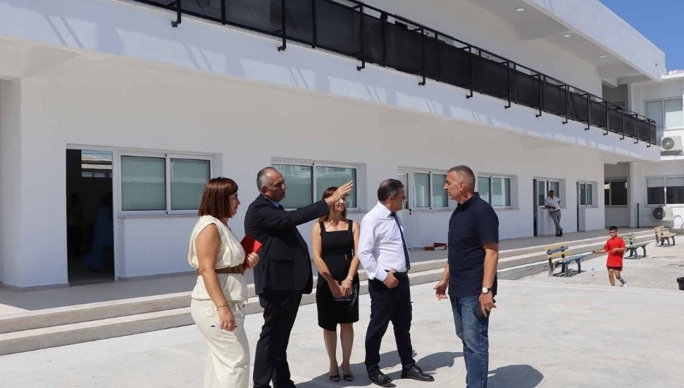 Milli Eğitim Bakanı Nazım Çavuşoğlu, Şehit Yalçın İlkokulu’nu ziyaret etti