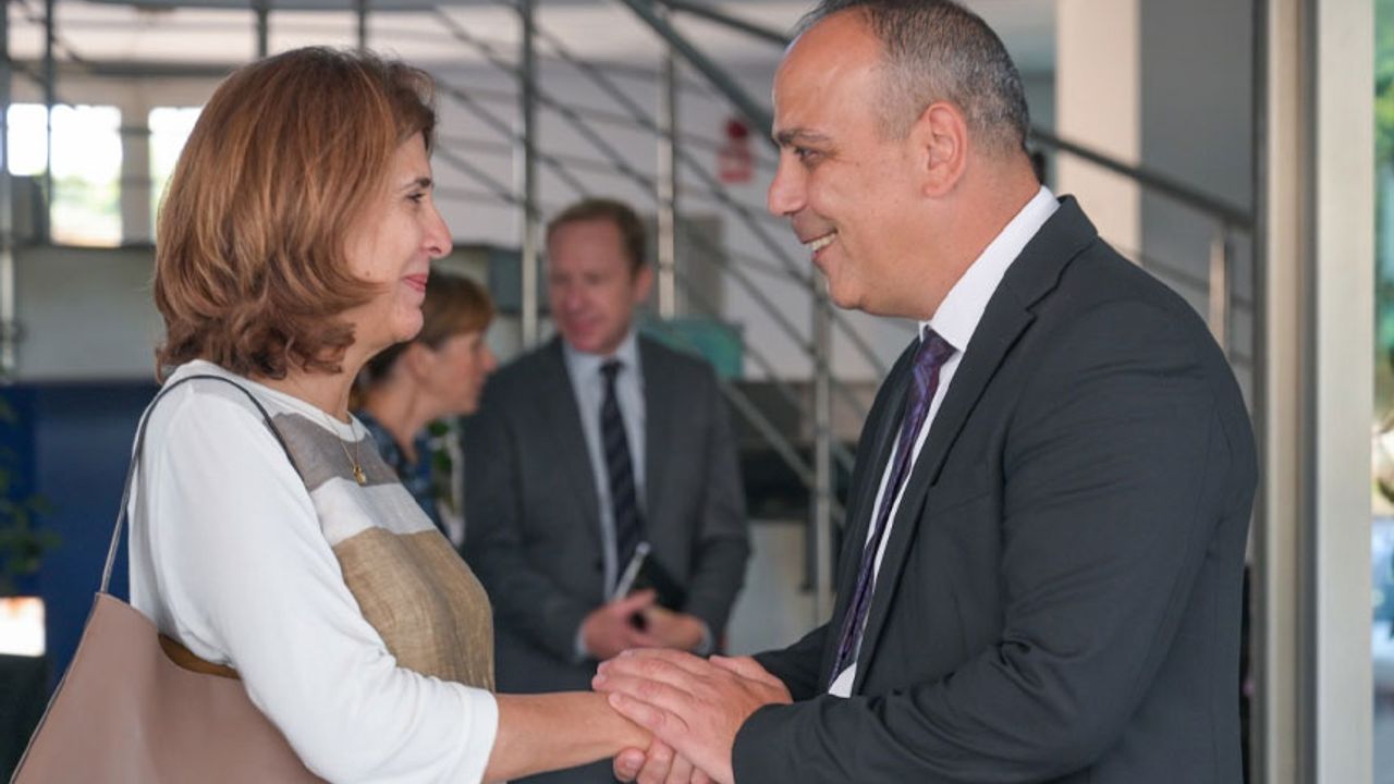 Harmancı, Holguin'le görüştü