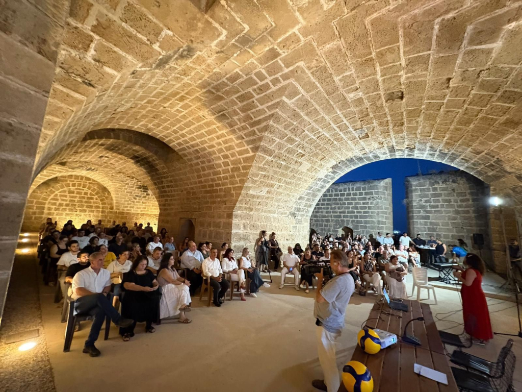 Mağusa voleybol tarihini konu alan “Voleybolun Kalbi” podcast serisi tanıtıldı