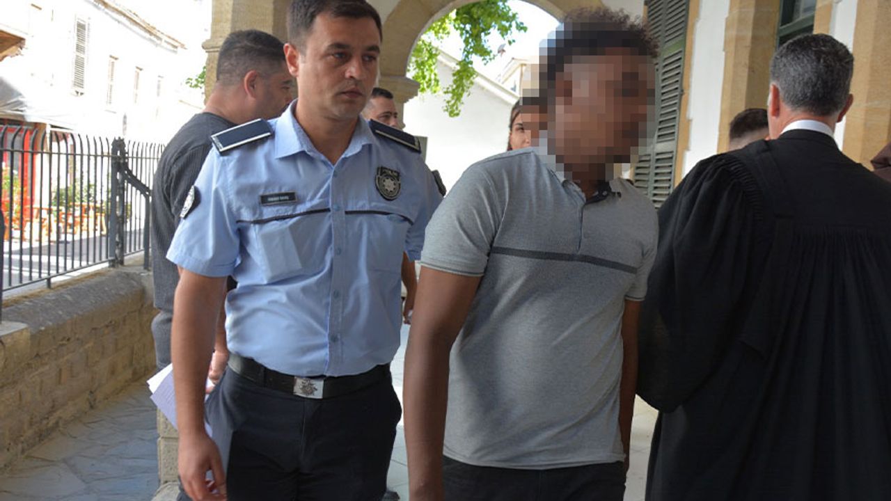 Sigortasız aracıyla zincirleme kazaya yol açtı!