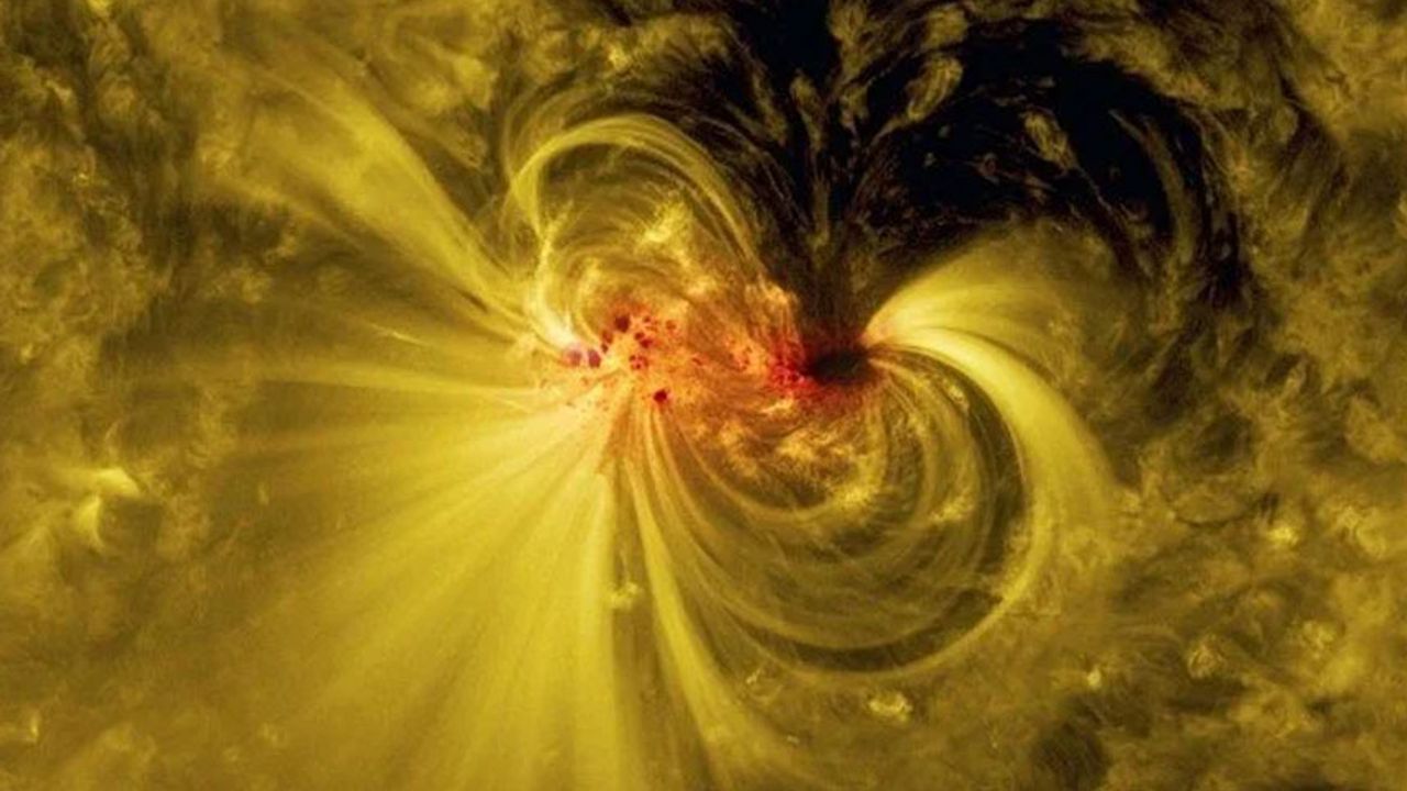 Bilim insanları: Buzdolabı magnetleri evrendeki ilk manyetik alanlardan daha güçlü