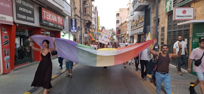 Birleşik Onur Yürüyüşü Ara Bölgede Gerçekleşti