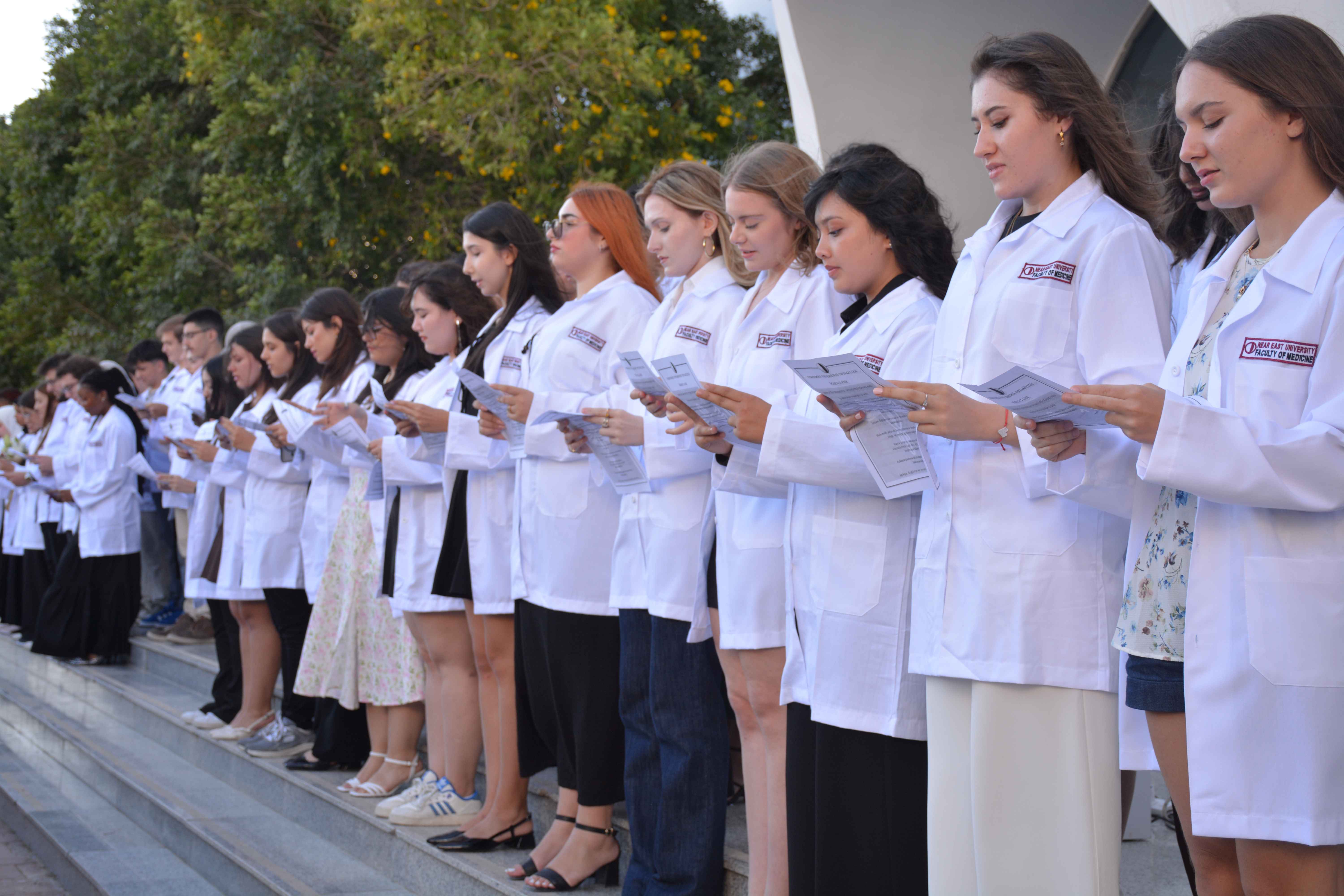 Geleceğin Hekimleri Beyaz Önlüklerini Giydi!