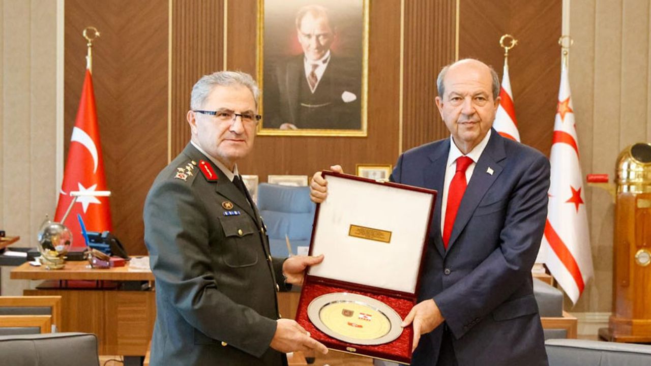 Cumhurbaşkanı Tatar, TC Kara Kuvvetleri Komutanı Tokel’i kabul etti
