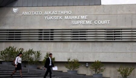 Fileleftheros: Kıbrıslı Türkle evli Türkiyeli kadına oturma izni verilmedi