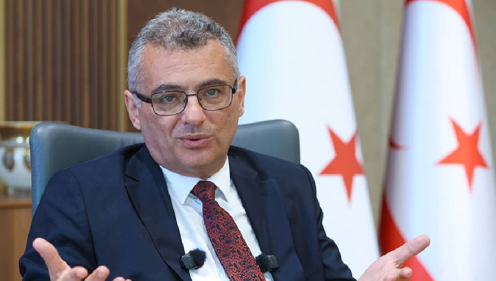 Erhürman, CTP Kurultayı’nı selamladı: CTP’lilere ve ülkemize hayırlı olmasını dilerim