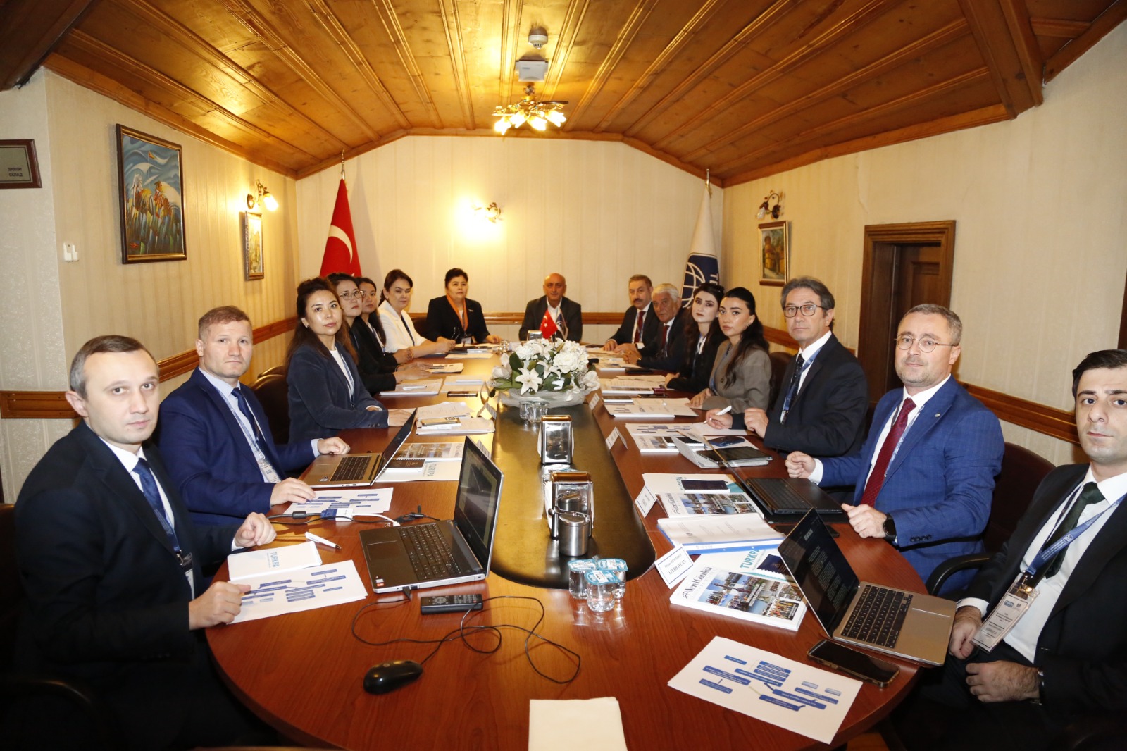 Özçınar, “Yerel Yönetimler ve Sınır Ötesi İşbirliği” konulu çalıştaya katıldı