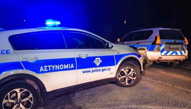 Ay. Napa'da çaldığı araçla polis araçlarına çarpan zanlı, yaya olarak İngiliz üslerine kaçtı!