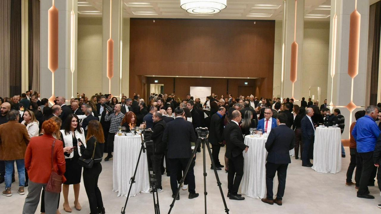 Cumhurbaşkanlığı'nda “Yeni Yıl Basın Resepsiyonu” düzenlendi: Her zaman telefonunuzun ucundayım