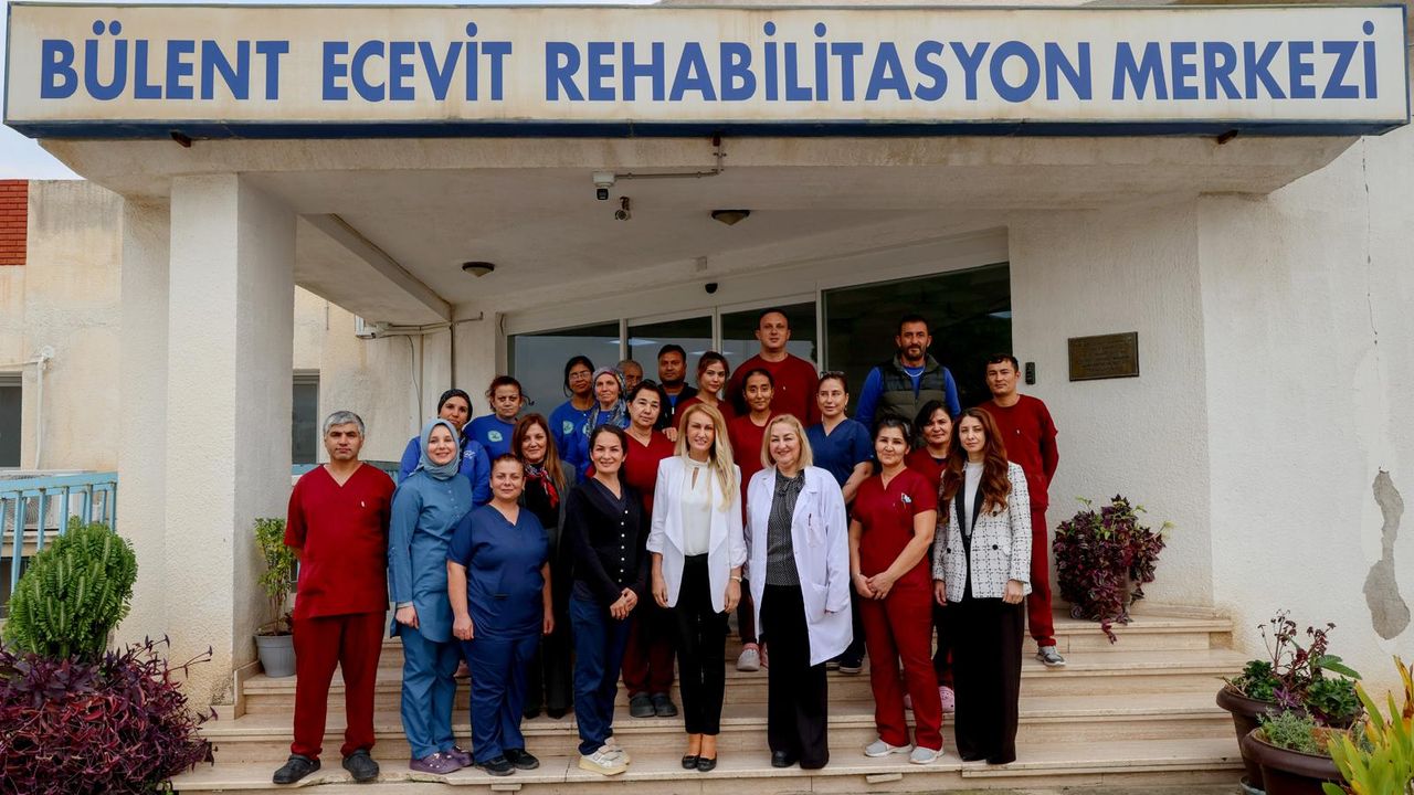 Erhürman, Bülent Ecevit Rehabilitasyon Merkezi’ni ziyaret etti