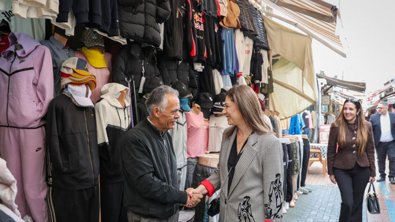İncirli, Lefkoşa Surlariçi’nde esnafın yeni yılını kutladı
