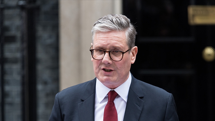 Starmer: HMS Dragon savaş gemisi Kıbrıs’a konuşlandırılacak