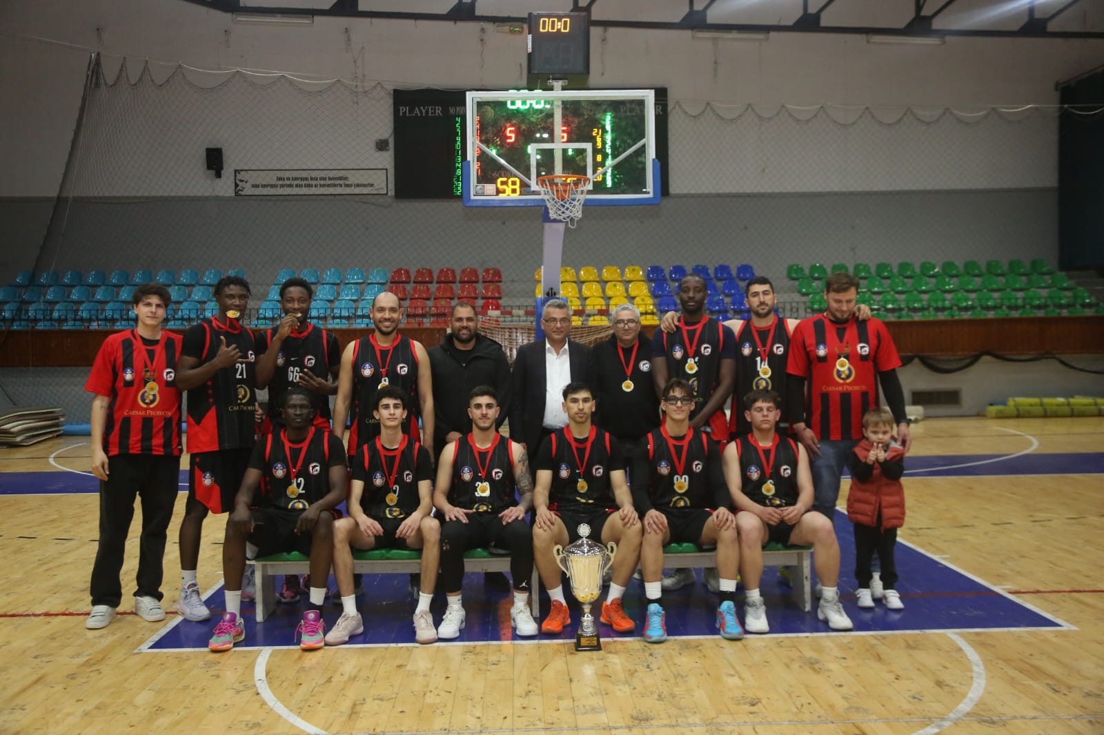 "En Büyük Kupa" Cumhurbaşkanlığı Kupası Gençler Birliği'nin