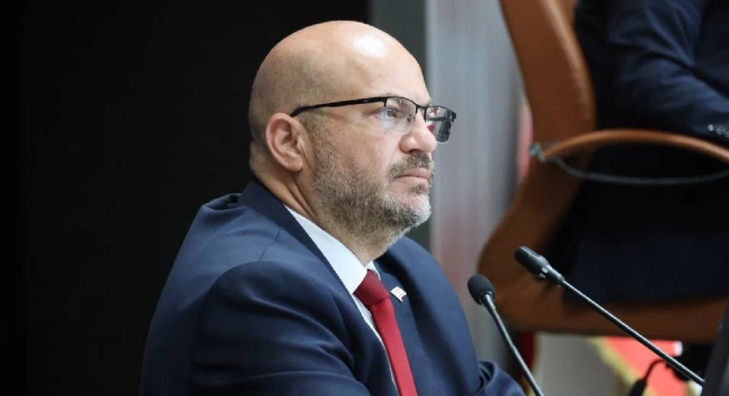 Küçük: İnanmadığım hiçbir şeye imza atmam…