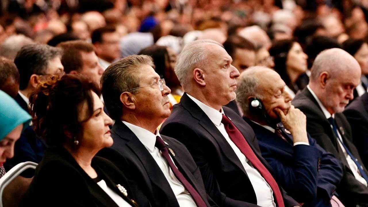 Üstel, 5. Antalya Diplomasi Forumu’na Katıldı