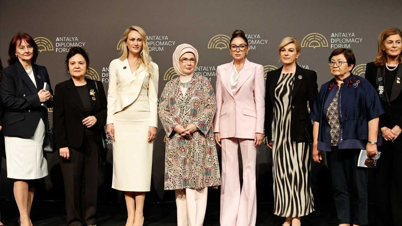 Nilden Bektaş Erhürman Filistin İçin Düzenlenen Eğitimi Destekleme Paneline Katıldı