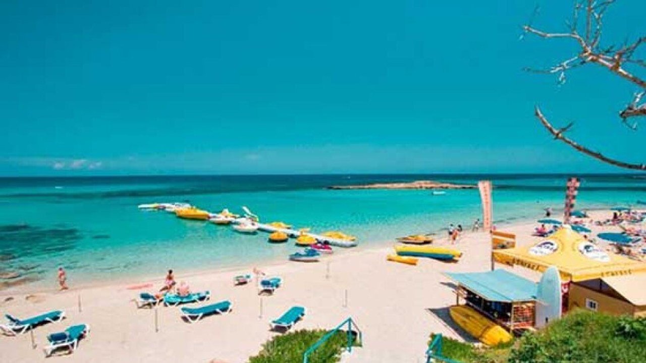 Güney Kıbrıs'ta turist sayılarında Mart ayında azalma