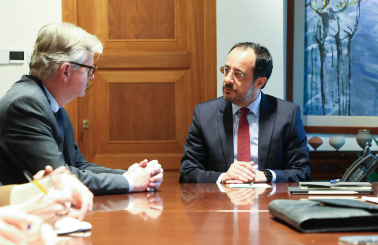 Hristodulidis, Lacroix ile görüştü