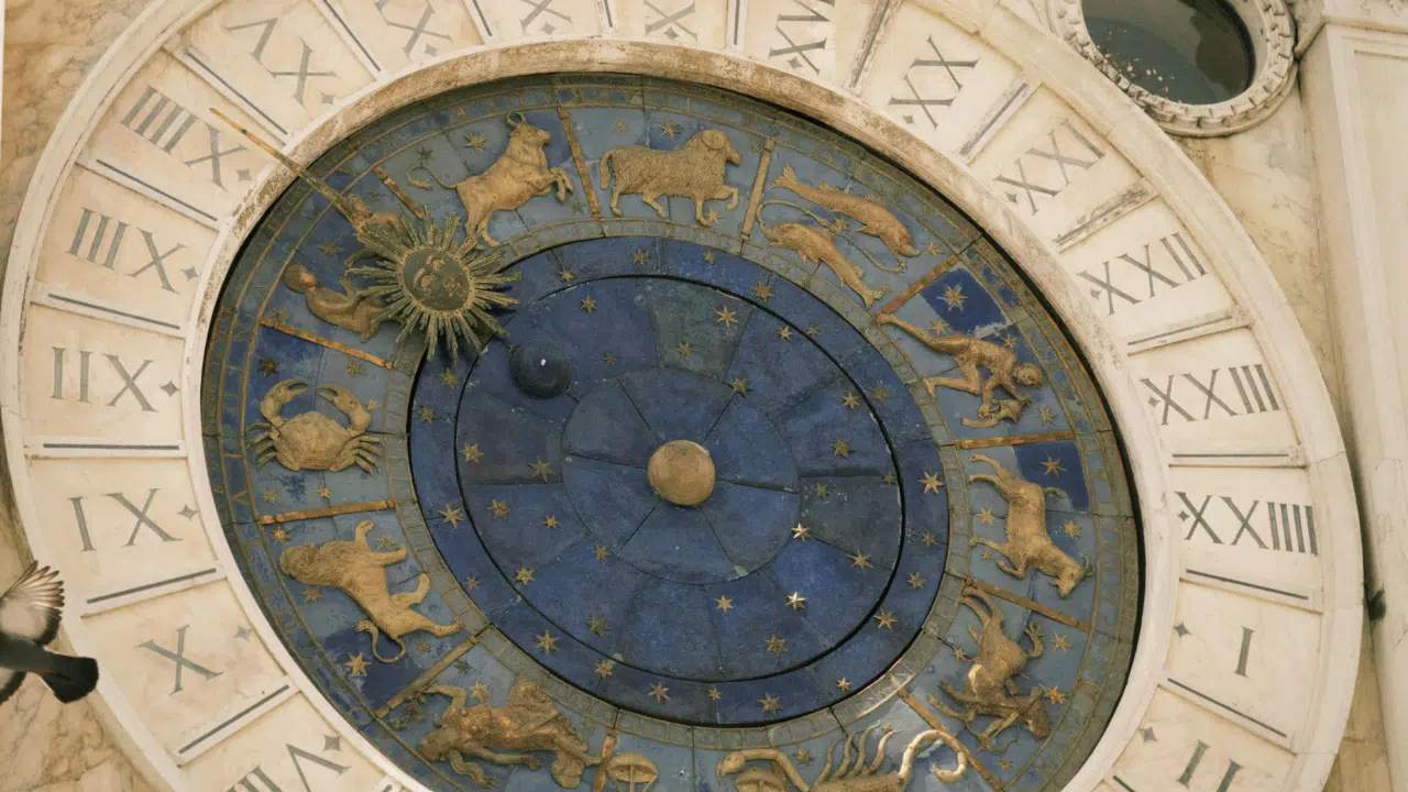 Yükselen burç nedir, neden bu kadar önemli? Kimliğinizin dış dünyaya yansıması