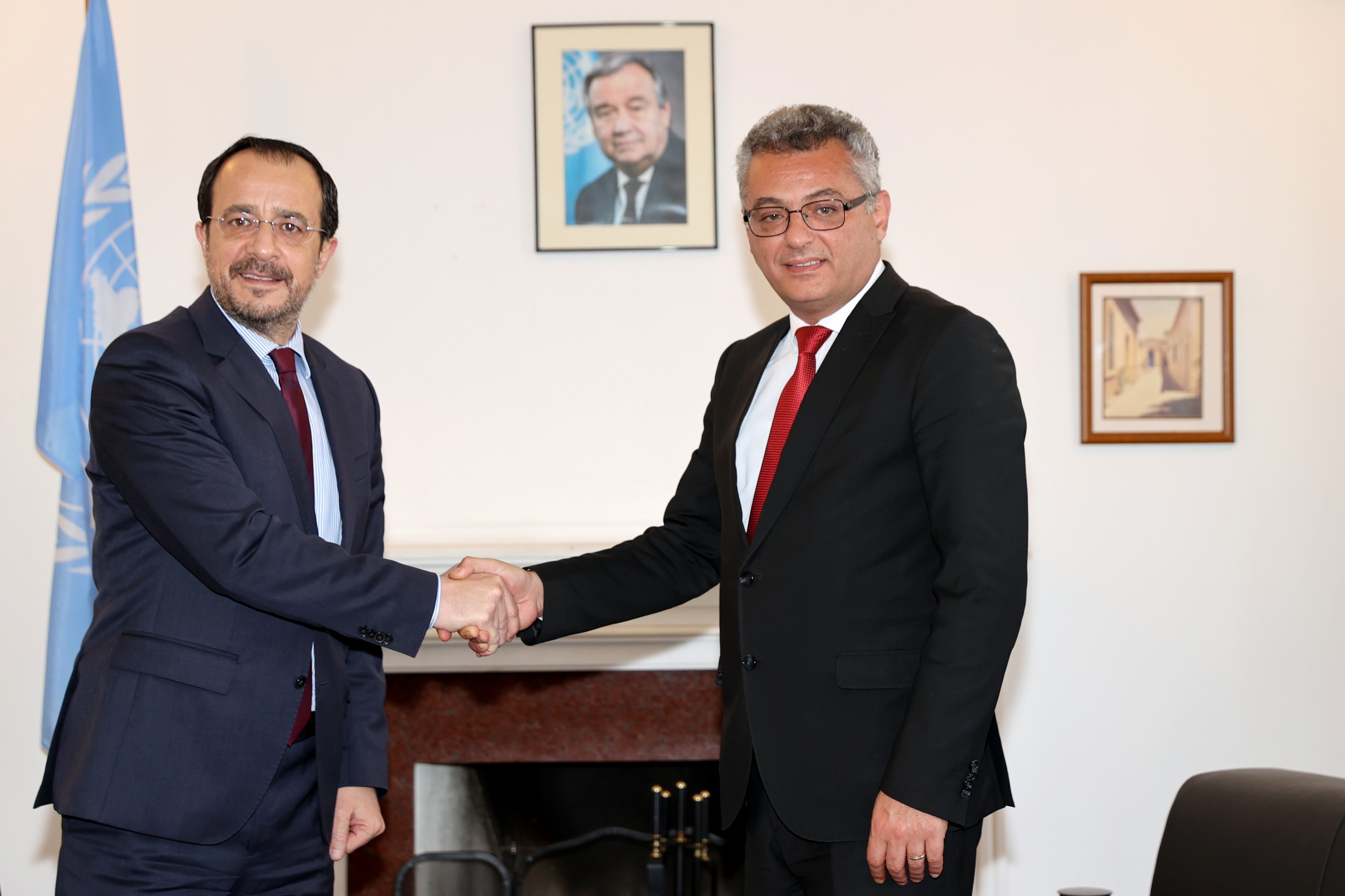 Erhürman ile Hristodulidis görüşmesi başladı
