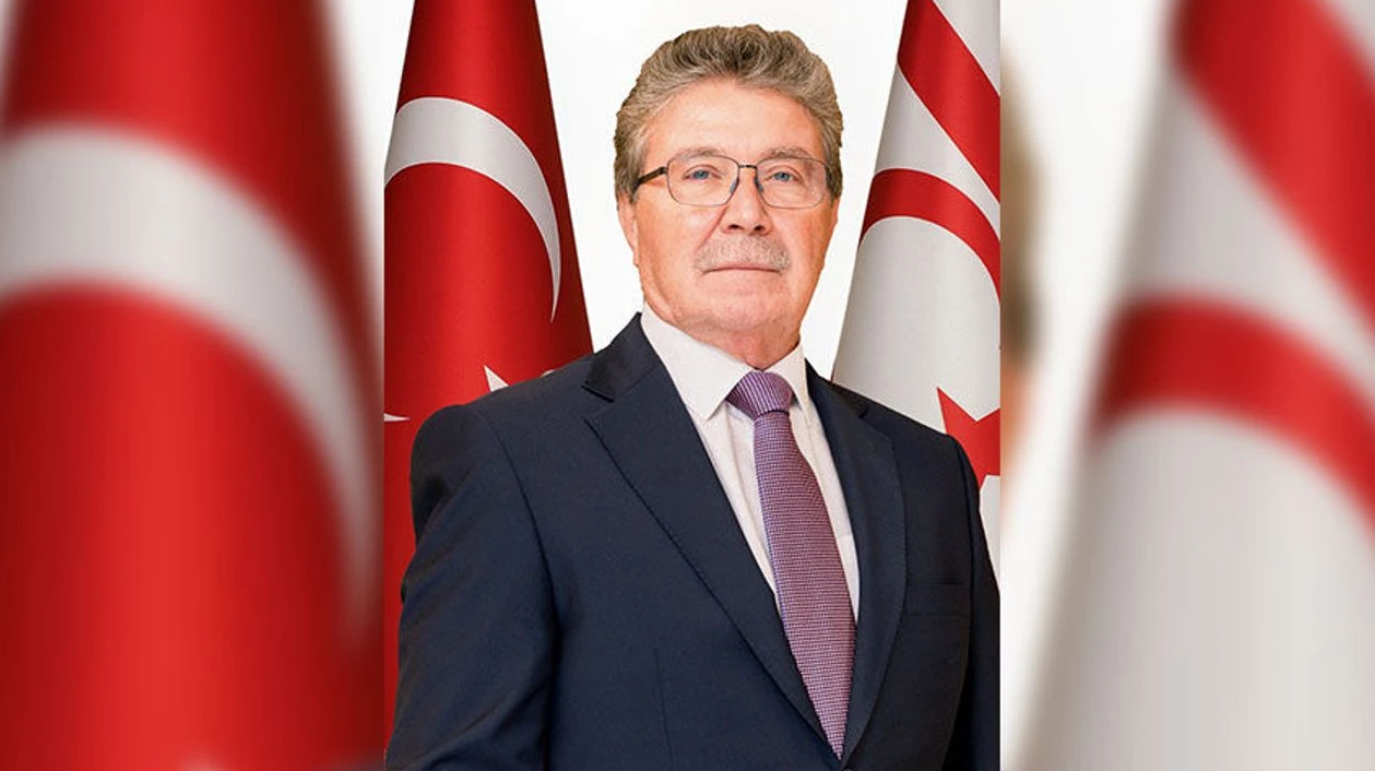 Başbakan Üstel, Anneler Günü'nü kutladı