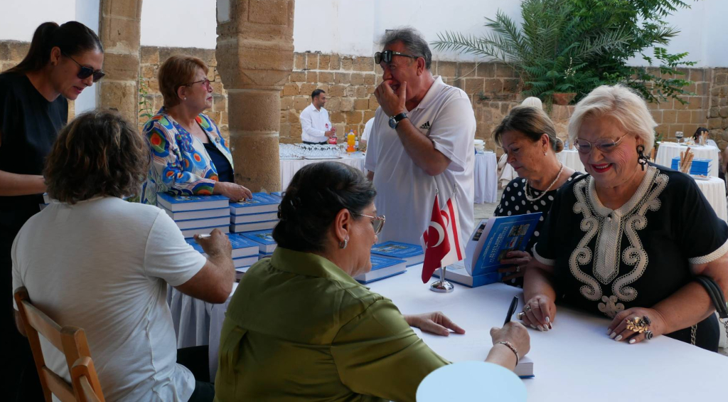 “Kuzey Kıbrıs Türk Cumhuriyeti’nin Coğrafyası” kitabının tanıtım ve imza etkinliği yapıldı