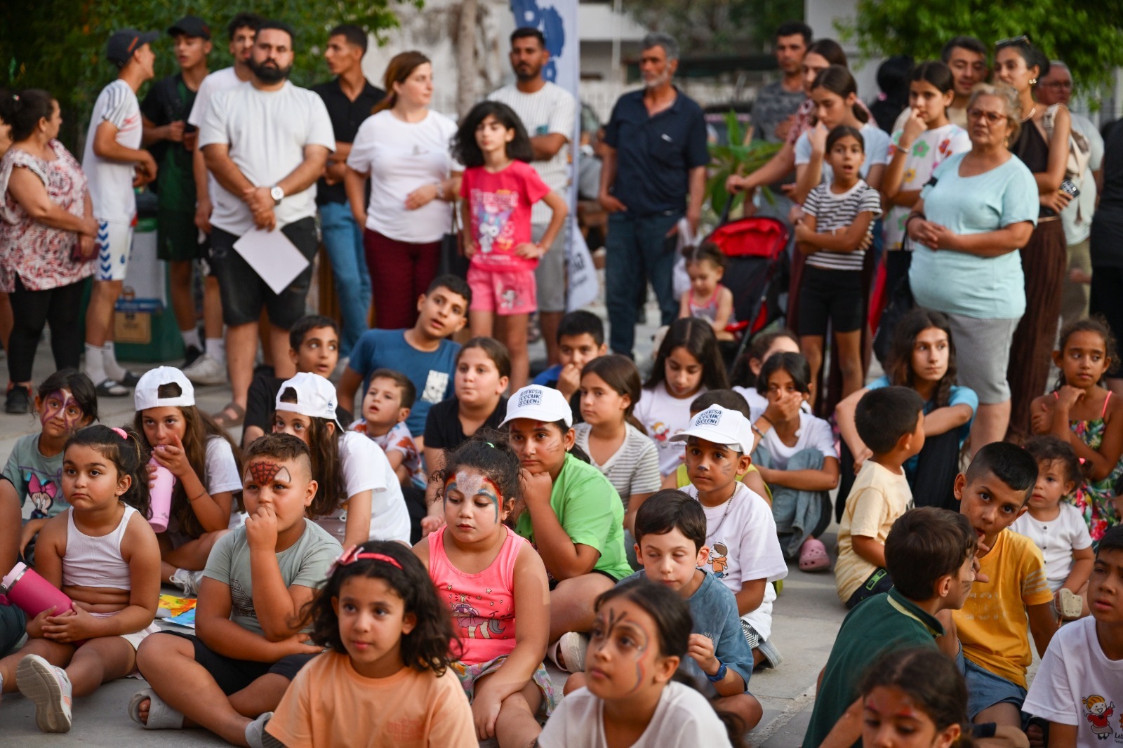 LTB’nin düzenlediği Surlariçi Çocuk Festivali,  çocukların neşesiyle renklendi