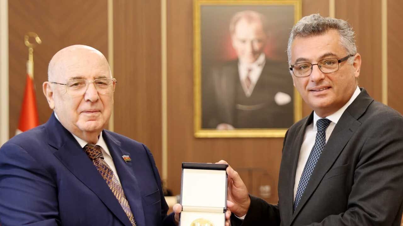 Erhürman, Azerbaycan Dostluk Grubu heyetlerini kabul etti