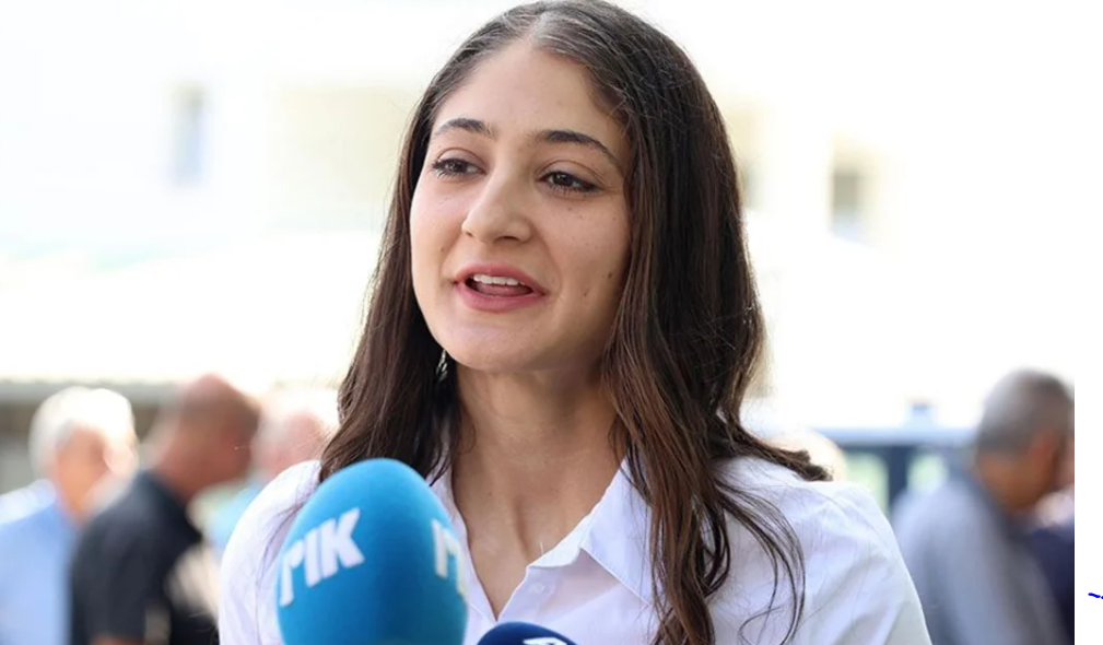 27 Yaşında EDEK lideri seçildi
