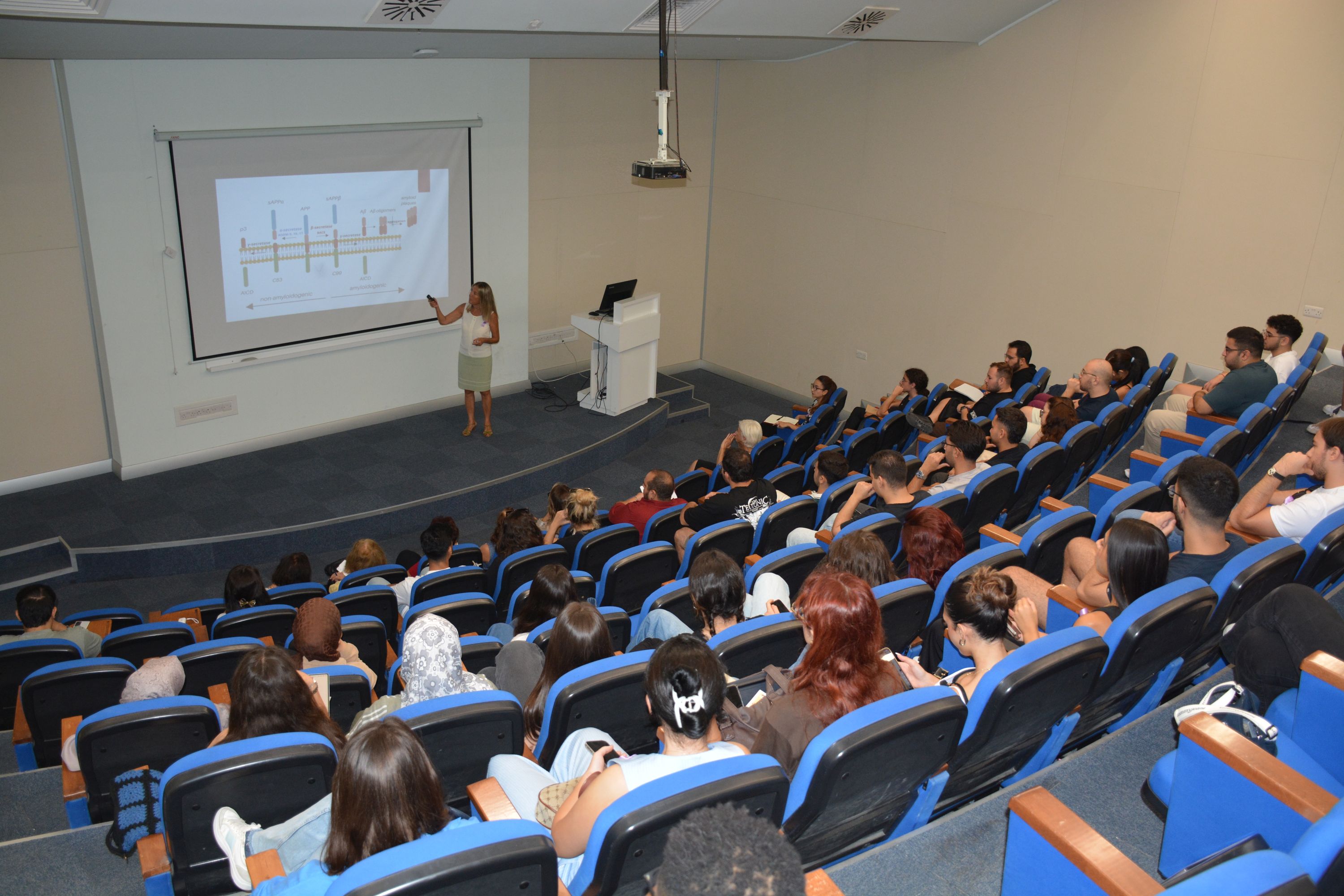 Alzheimer’da Bilimin Yeni Rotası Yakın Doğu Üniversitesi’nde Konuşuldu