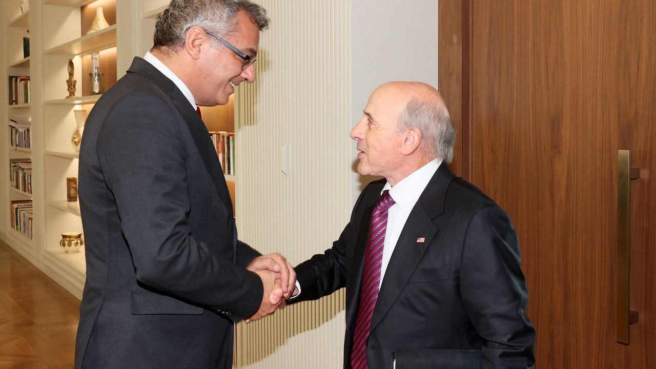 Erhürman, ABD Büyükelçisi Breslow’u kabul etti