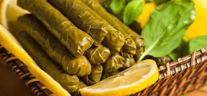 En ilginç boşanma nedeni: Yaprak sarma