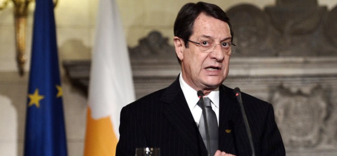 Anastasiadis Masaya Dönüyor