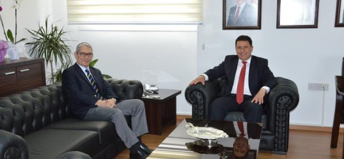 Kanbay, Saner'i ziyaret etti