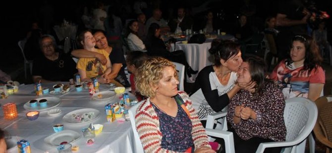 Mağusa'da gönüllü annelerin anneler günü kutlandı