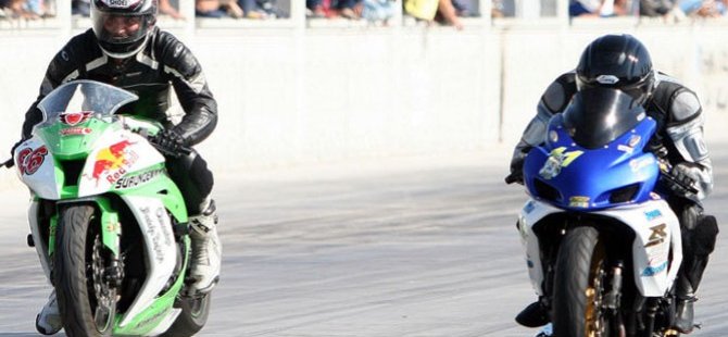 İskele'de “Moto Drag” yarışı düzenleniyor